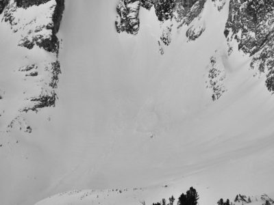 This avalanche failed during the storm on December 7-8 above Profile Lake in the Sawtooth Mountains at 9,400' on a north-facing slope. Nearby snowpits indicate it failed on either a layer of surface hoar and near surface facets, or a deeper layer of depth hoar. 