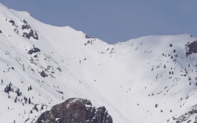 (4-7-20) This large slab avalanche released on SW-S-SE aspects near 10000' on Boulder Peak sometime Tuesday or Wednesday. The crown is over 1000' wide. 