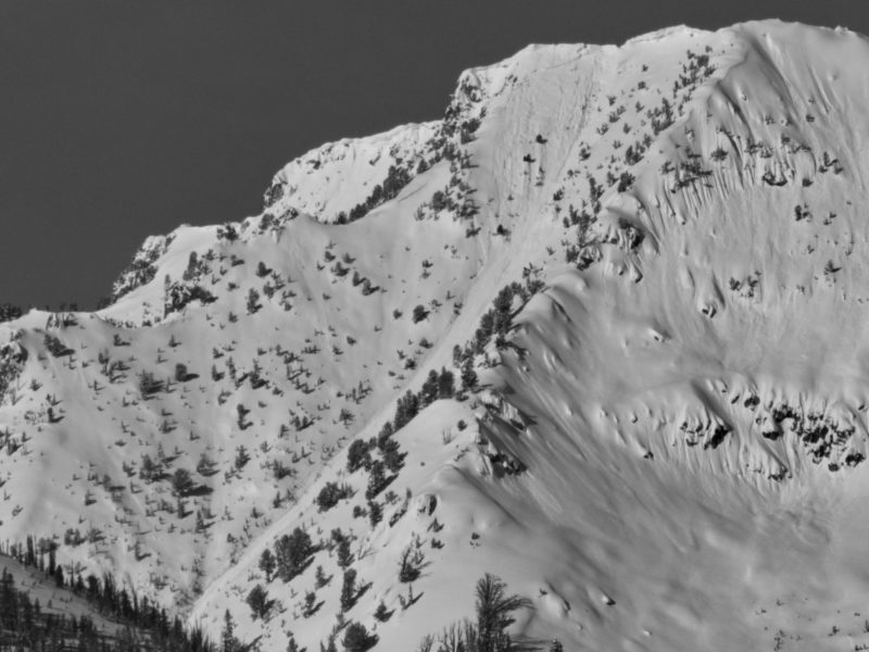This large avalanche on Parks Peak appears to have released within the past day or two. 10,200', SE