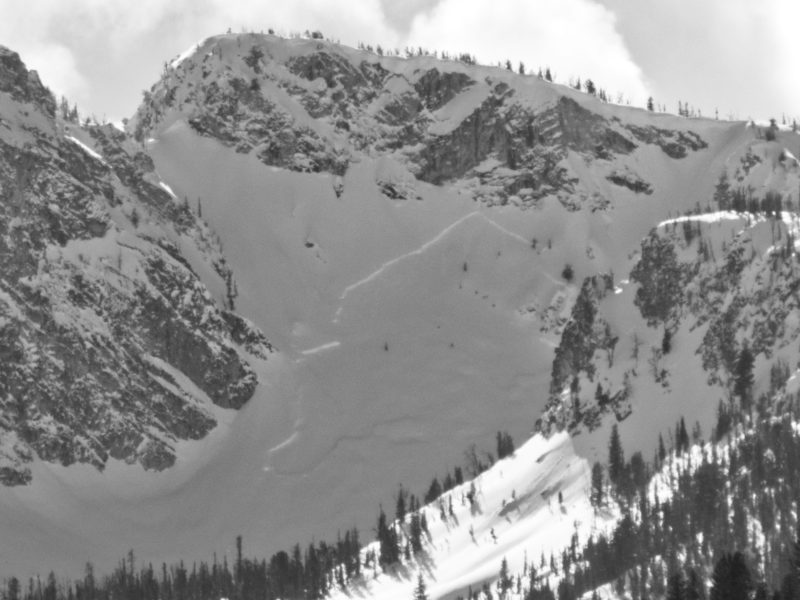 This large, wide peristent slab avalanche released within the past few days above Hanson Lakes in the northern Sawtooths, likely as a result of new snow and strong winds.