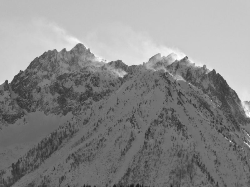 In the afternoon on January 1, N-NW winds were transporting snow in the high alpine terrain of the northern Sawtooths.