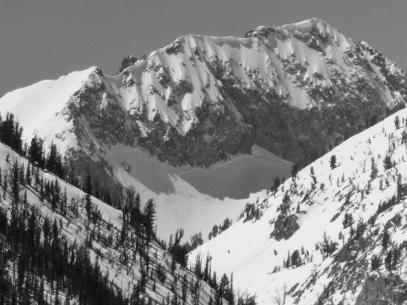 Large avalanche on the NE-face of Snowyside Pk in the Sawtooths. 