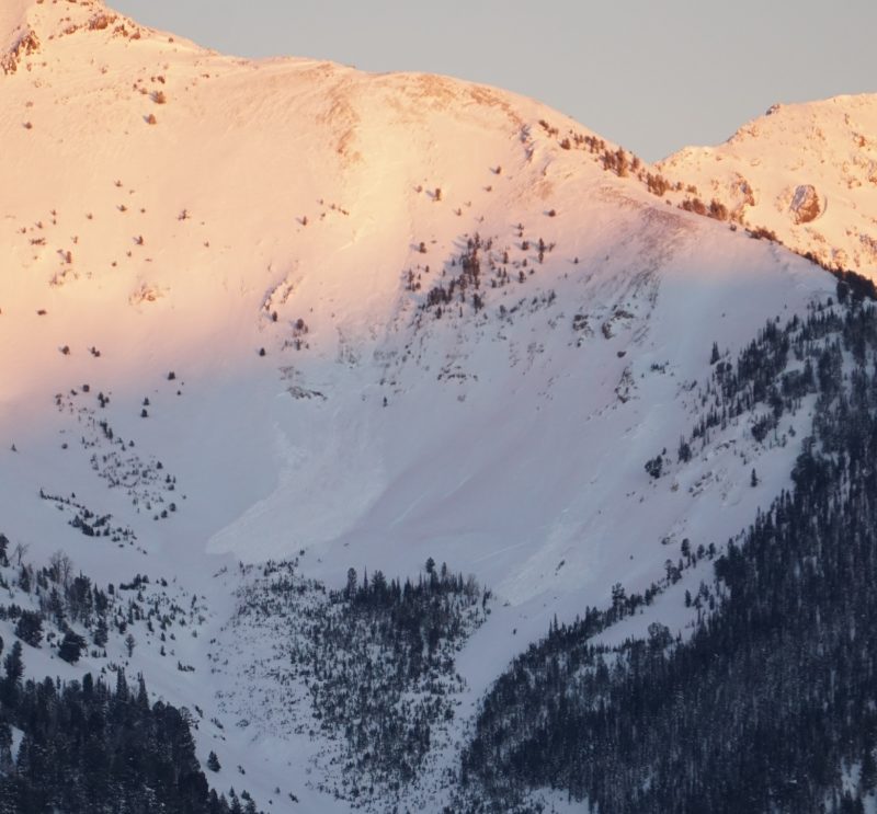 These avalanches released between 11 AM and 5 PM on Monday, Jan 2nd on Galena Peak (W-NW, 10400' and 9800'). The trigger is unknown (natural, animal, human, etc). 