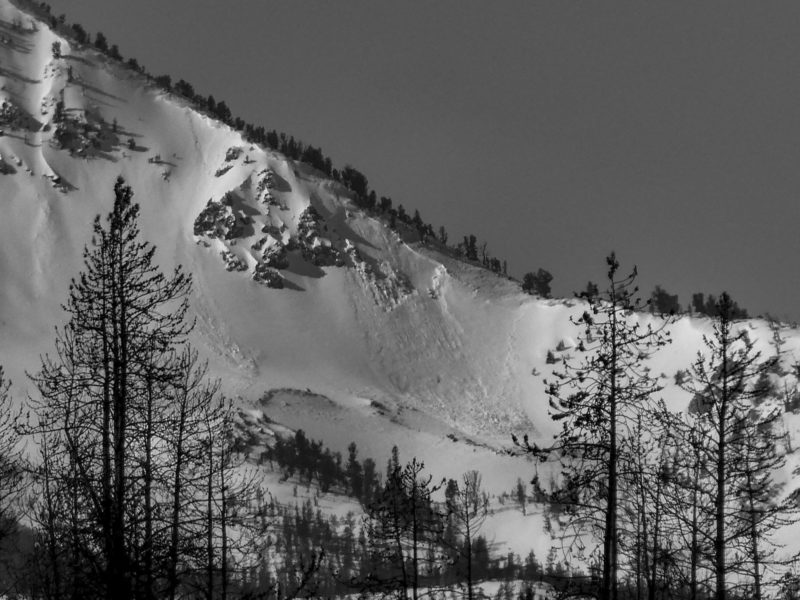 This wind slab avalanche released on a SE aspect at 9,500' near McDonald Peak in the southern Sawtooths. 

The slide 