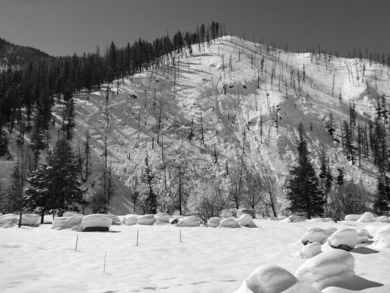 This avalanche released above Guyer Hot Springs on a NE aspect at 6,400'.