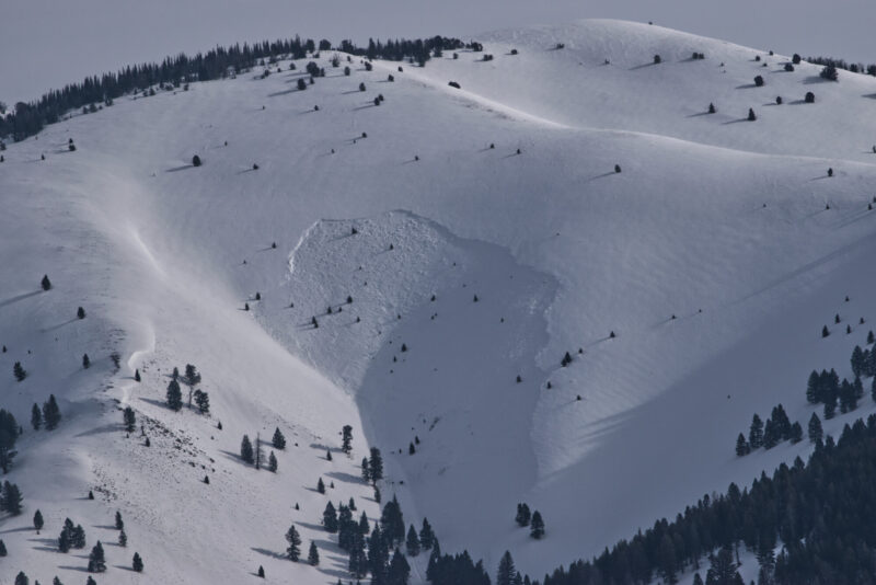 (3/18/23) A very large avalanche occurred on a W-SW slope around 8800'.